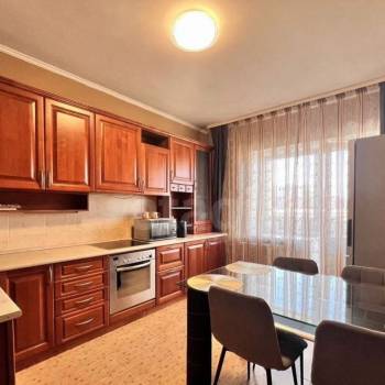 Сдается 2-х комнатная квартира, 78 м²