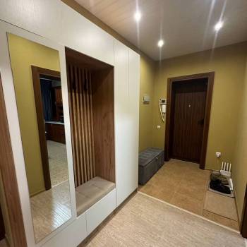 Сдается 2-х комнатная квартира, 78 м²