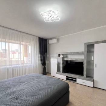 Сдается 2-х комнатная квартира, 78 м²