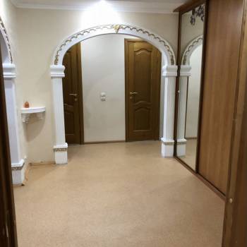 Сдается 2-х комнатная квартира, 75 м²