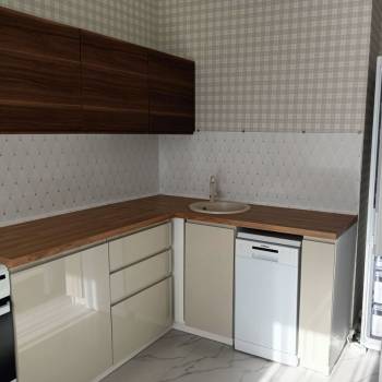 Сдается 2-х комнатная квартира, 90 м²