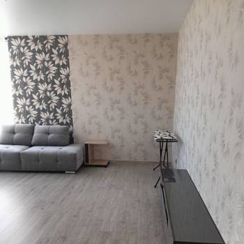 Сдается 2-х комнатная квартира, 90 м²