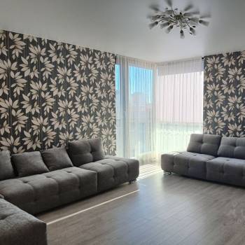 Сдается 2-х комнатная квартира, 90 м²