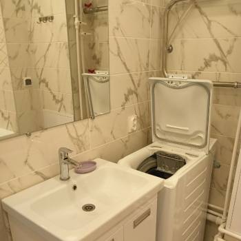 Сдается 2-х комнатная квартира, 90 м²