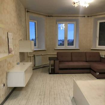 Сдается 1-комнатная квартира, 42 м²