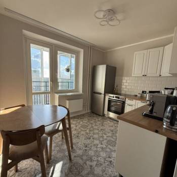 Продается 2-х комнатная квартира, 58,6 м²