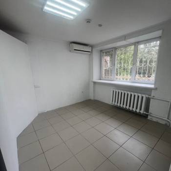 Сдается Нежилое помещение, 18 м²