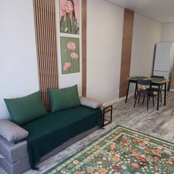 Сдается 1-комнатная квартира, 51,7 м²