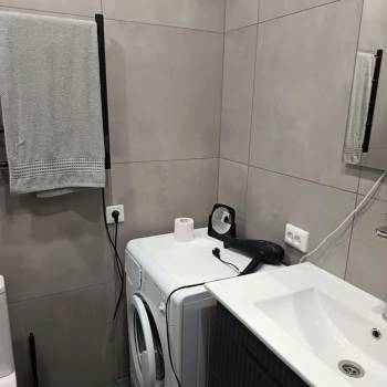 Сдается 1-комнатная квартира, 51,7 м²