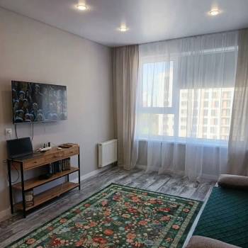 Сдается 1-комнатная квартира, 51,7 м²