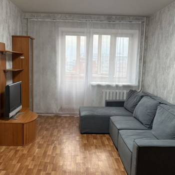 Сдается 2-х комнатная квартира, 82 м²