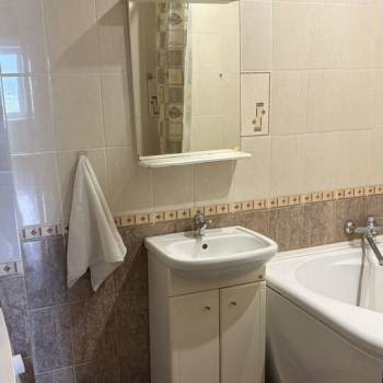 Сдается 2-х комнатная квартира, 82 м²