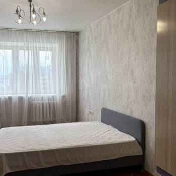 Сдается 2-х комнатная квартира, 82 м²