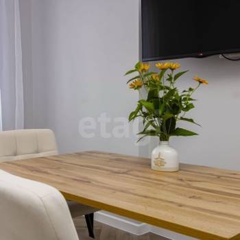 Сдается 2-х комнатная квартира, 83 м²