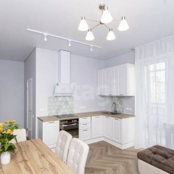 Сдается 2-х комнатная квартира, 83 м²