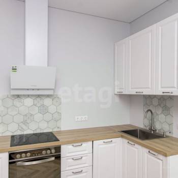Сдается 2-х комнатная квартира, 83 м²