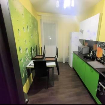 Сдается 1-комнатная квартира, 43 м²