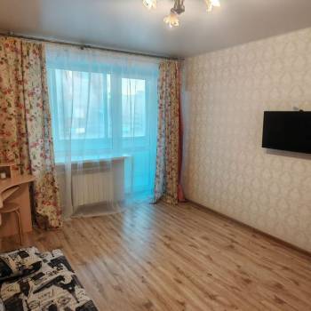 Сдается 1-комнатная квартира, 35 м²