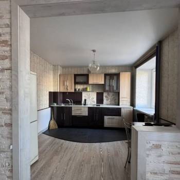 Сдается Многокомнатная квартира, 60 м²