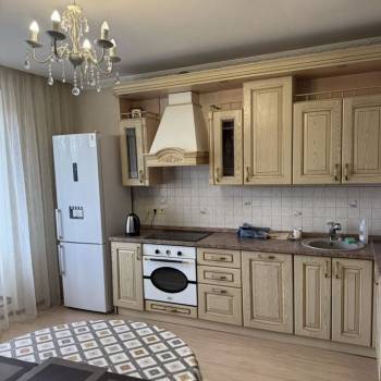 Сдается Многокомнатная квартира, 103 м²