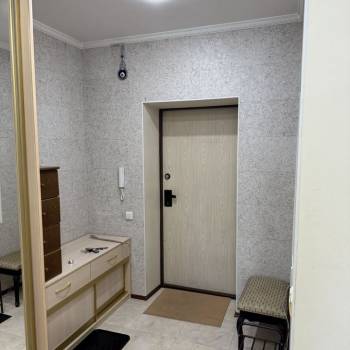 Сдается Многокомнатная квартира, 103 м²