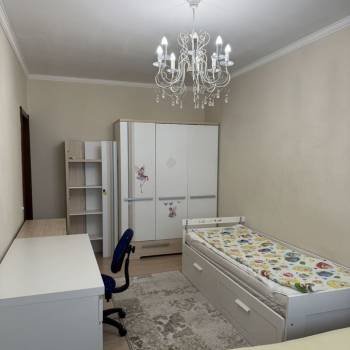 Сдается Многокомнатная квартира, 103 м²