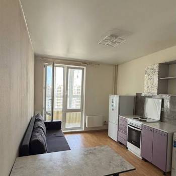Сдается 1-комнатная квартира, 42 м²