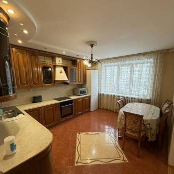 Сдается Многокомнатная квартира, 94 м²