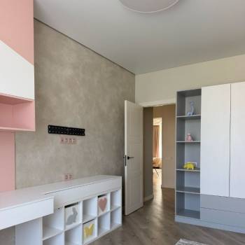 Продается Многокомнатная квартира, 108 м²
