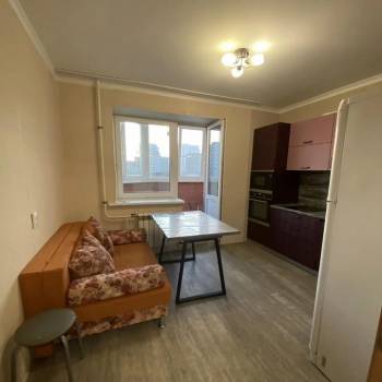 Продается 1-комнатная квартира, 42,6 м²