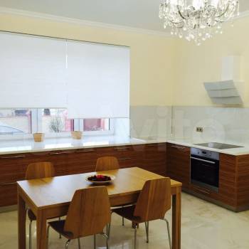 Сдается Дом, 242 м²