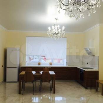 Сдается Дом, 242 м²