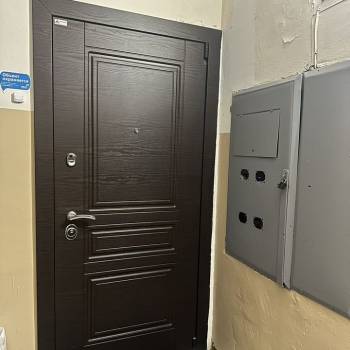 Продается Многокомнатная квартира, 100 м²