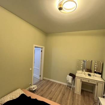 Продается 1-комнатная квартира, 47,6 м²