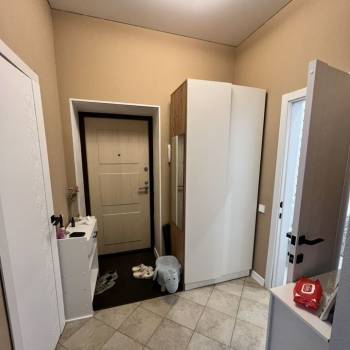 Продается 1-комнатная квартира, 47,6 м²
