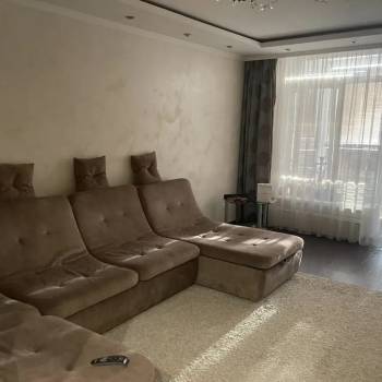 Сдается 1-комнатная квартира, 51 м²