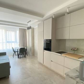 Сдается 1-комнатная квартира, 49 м²