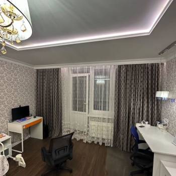 Продается Многокомнатная квартира, 140 м²