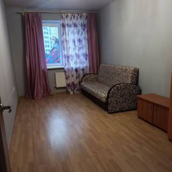 Сдается 1-комнатная квартира, 42 м²