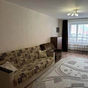 Сдается 1-комнатная квартира, 43 м²