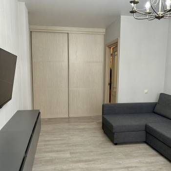 Сдается 1-комнатная квартира, 40 м²