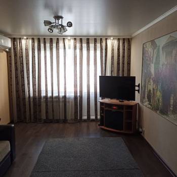 Продается 1-комнатная квартира, 45 м²