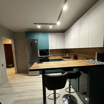 Продается 1-комнатная квартира, 42,5 м²
