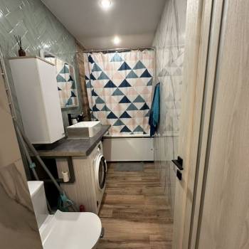 Продается 1-комнатная квартира, 42,5 м²