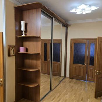 Сдается 2-х комнатная квартира, 96 м²