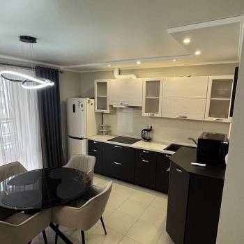 Сдается 1-комнатная квартира, 60 м²