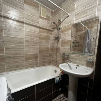 Сдается 2-х комнатная квартира, 55 м²
