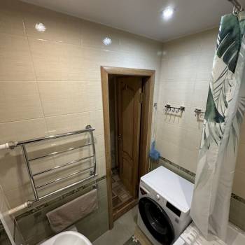 Продается Многокомнатная квартира, 75,9 м²