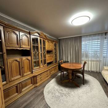 Продается Многокомнатная квартира, 75,9 м²