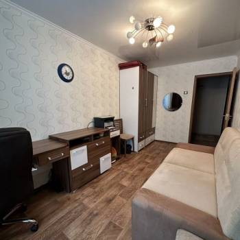 Продается Многокомнатная квартира, 75,9 м²